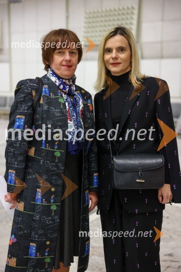  Manca Ferenc;  Valentina  Smej Novak, kolumnistka, prevajalka in TV voditeljicaOrkester Romanske Švice na odru Cankarjevega doma