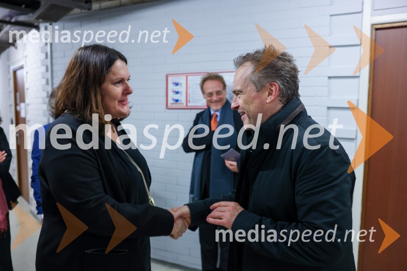  Uršula Cetinski, generalna direktorica, Cankarjev dom;  Jonathan Nott, dirigentOrkester Romanske Švice na odru Cankarjevega doma