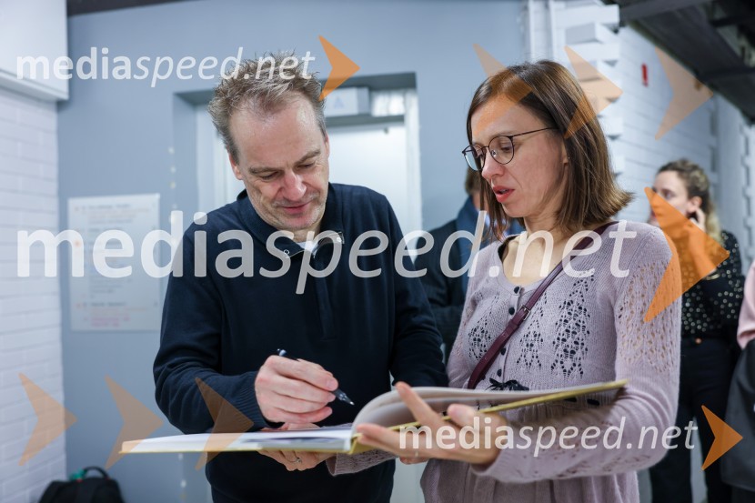  Jonathan Nott, dirigent;  ... Orkester Romanske Švice na odru Cankarjevega doma