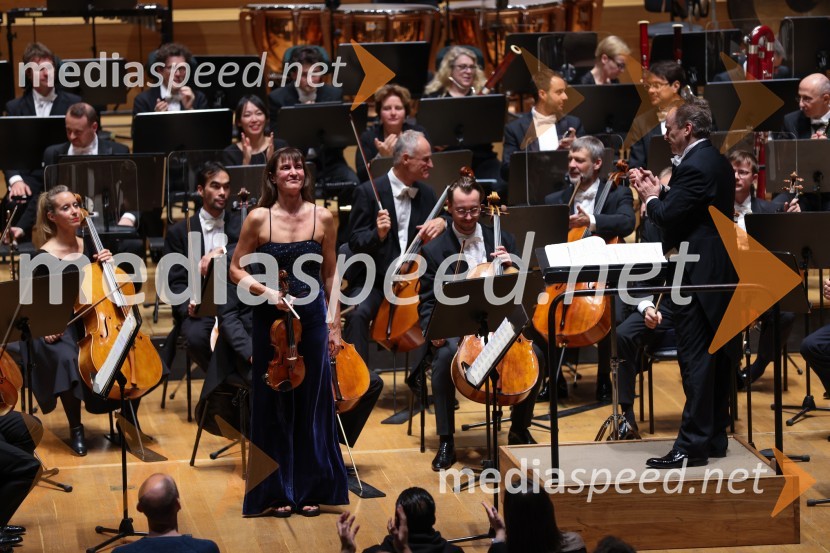   Viktoria Mullova, violina;  Jonathan Nott, dirigentOrkester Romanske Švice na odru Cankarjevega doma