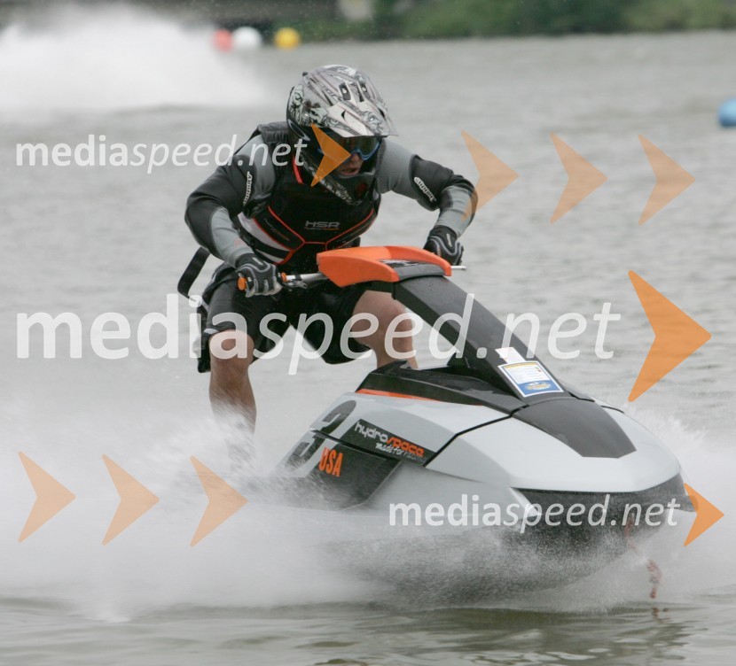Ameriški tekmovalecJET SKI, pokal Alpe Adria