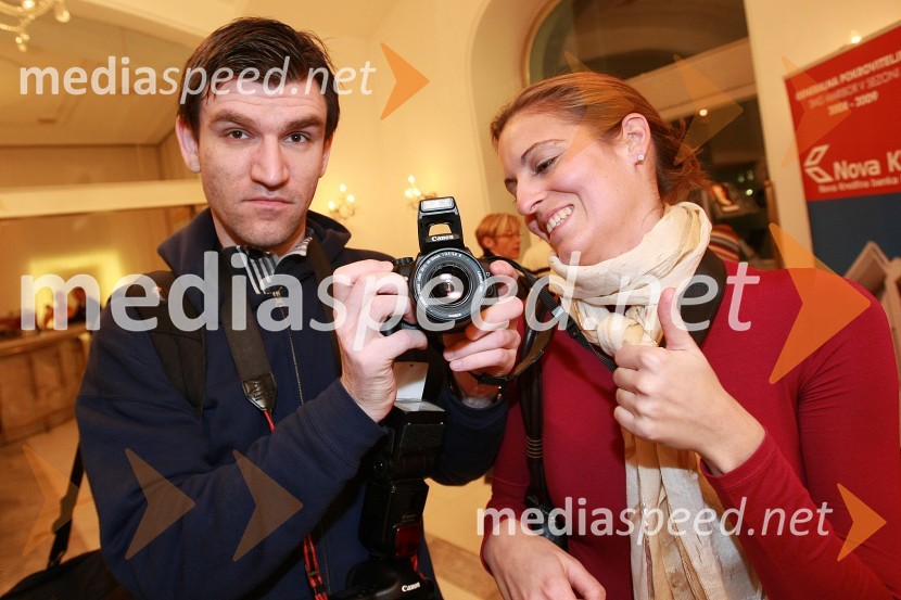 Marko Pigac, fotograf, in Mihaela Margan - Miša, novinarkaZlatorog, premiera opere