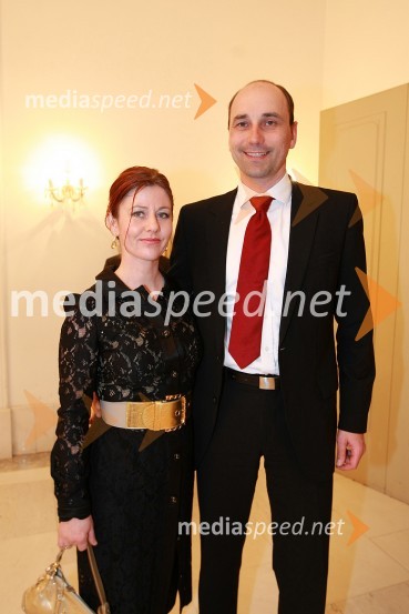 Matjaž Kovačič, predsednik uprave Nova KBM d.d. in njegova soproga Viktorija
Zlatorog, premiera opere