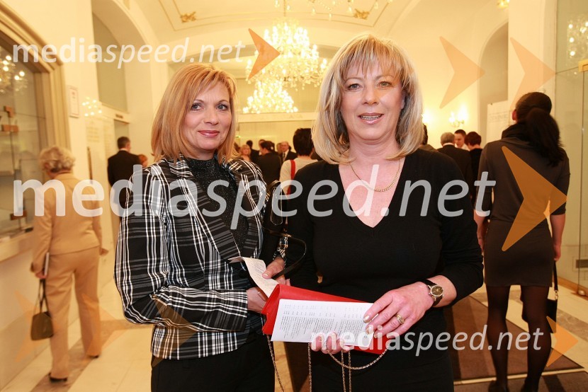 Selina Veingerl in Tatjana Mileta, direktorica GIZ-a in mestna svetnica MOM-aZlatorog, premiera opere