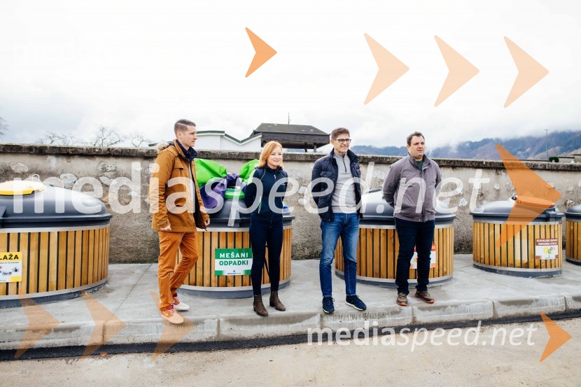  Janez Černe, podžupan Mestne občine Kranj;  Simona Bergant, vodja sektorja Odpadki, Komunala Kranj;  Matjaž Rakovec, župan Mestne občine Kranj;  Primož Bavdek, predsednik sveta KS BesnicaOdprtje novih podzemnih zbiralnic, Mestna občina Kranj