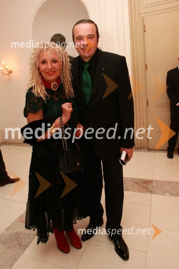 Irena Polanec, slikarka, in njen mož BojanZlatorog, premiera opere