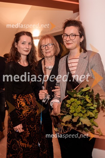  Sara Slivnik, scenografinja;  ... ;  ... Nevidna ženska, premiera