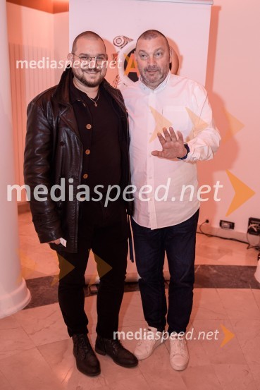 Nevidna ženska, premiera