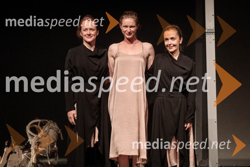  Katja Povše, igralka;  Špela Frlic, igralka;  Maja Kunšič, igralkaNevidna ženska, premiera