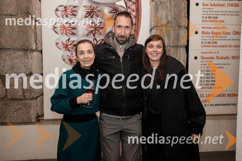  Maja Kunšič, igralka;  ... ;  ... Nevidna ženska, premiera