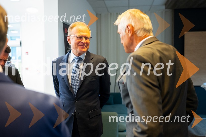  Janez  Škrabec, direktor Riko d.o.o.;  ... Srečanje državnega sekretarja Štucina s člani Slovenskega konzularnega zbora