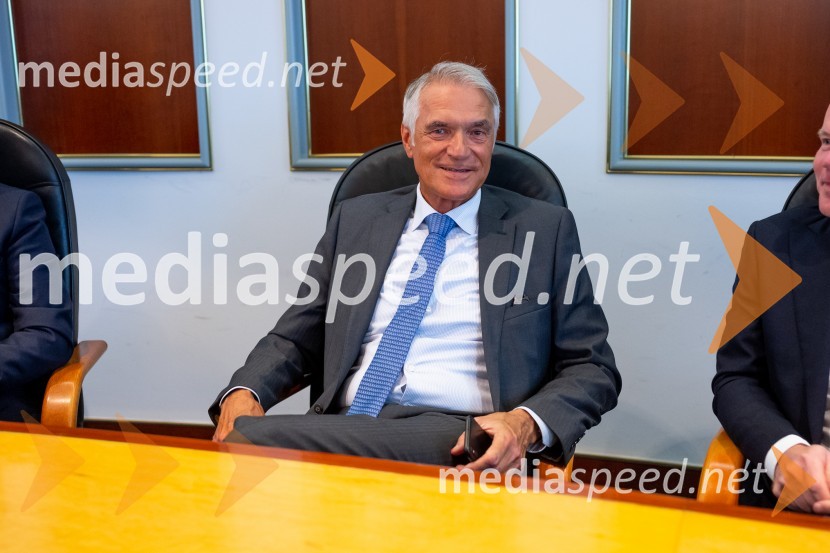 Srečanje državnega sekretarja Štucina s člani Slovenskega konzularnega zbora