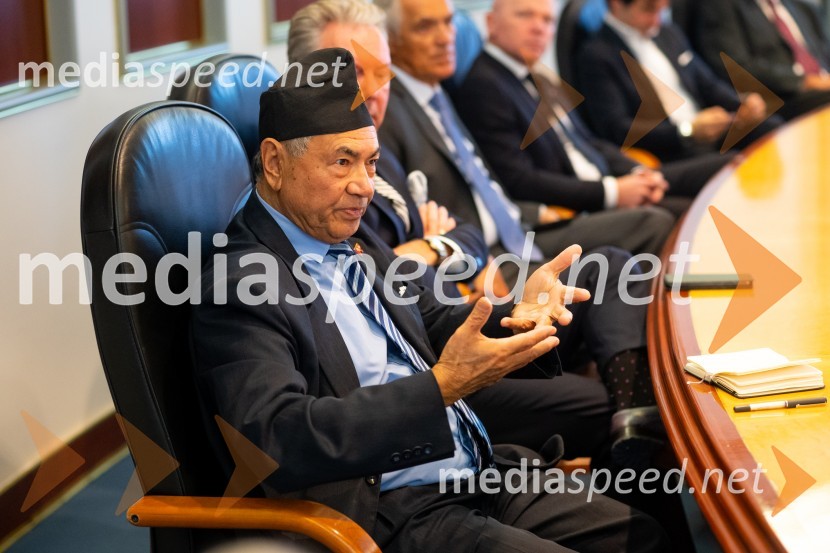   Aswin Kumar Shrestha, častni generalni konzul NepalaSrečanje državnega sekretarja Štucina s člani Slovenskega konzularnega zbora