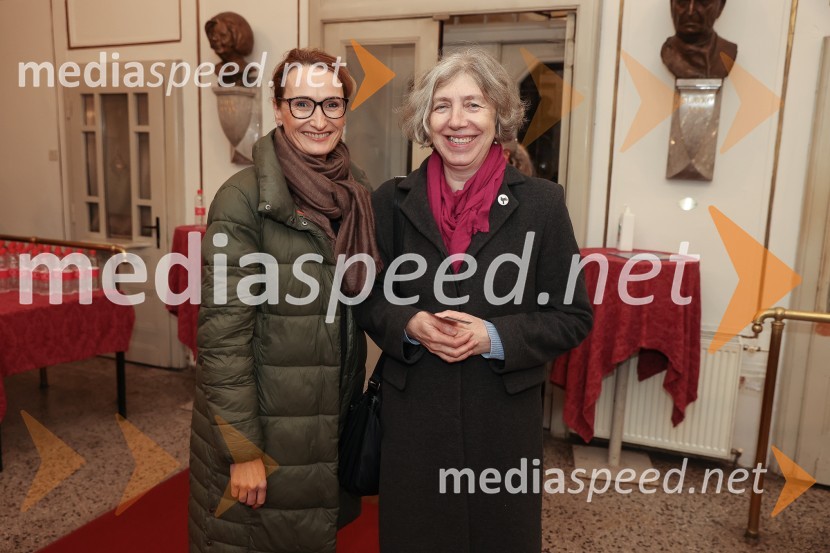  Helena Grahek, vodja marketinga in odnosi z javnostmi, Slovensko mladinsko gledališče;  Mateja Dermelj, lektoricaOjdip, gostujoča drama v SNG drama Ljubljana