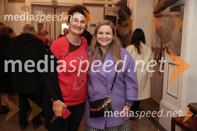  Ema Peruš, vodja abonmajev SNG Drama Ljubljana;  Alma Rahne, novinarka 24ur.com in POP TVOjdip, gostujoča drama v SNG drama Ljubljana