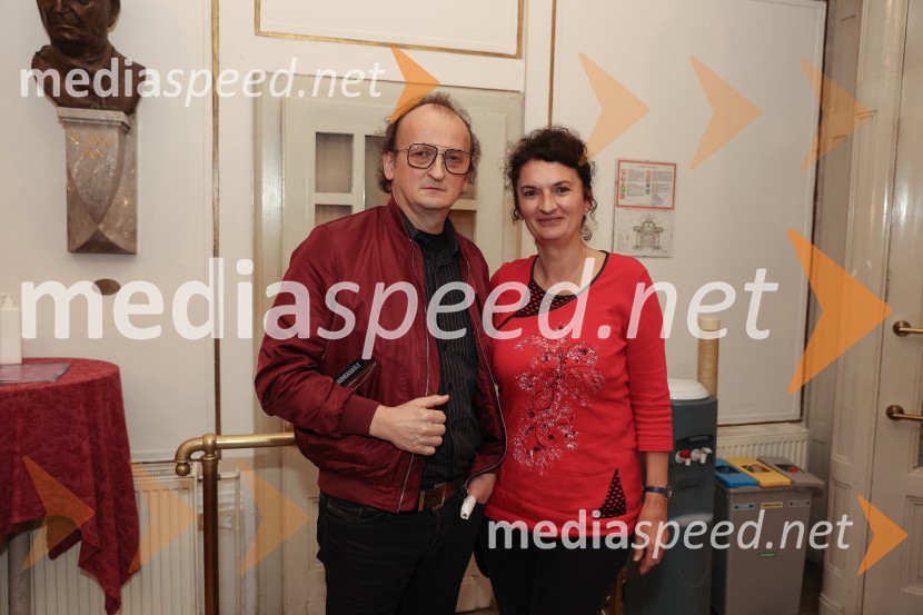  ... ;  Ema Peruš, vodja abonmajev SNG Drama LjubljanaOjdip, gostujoča drama v SNG drama Ljubljana