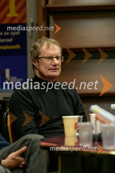  Tadej Golob, pisatelj, novinar, kolumnist in alpinistPredstavitev novo izdanih knjig založbe Goga, novinarska konferenca