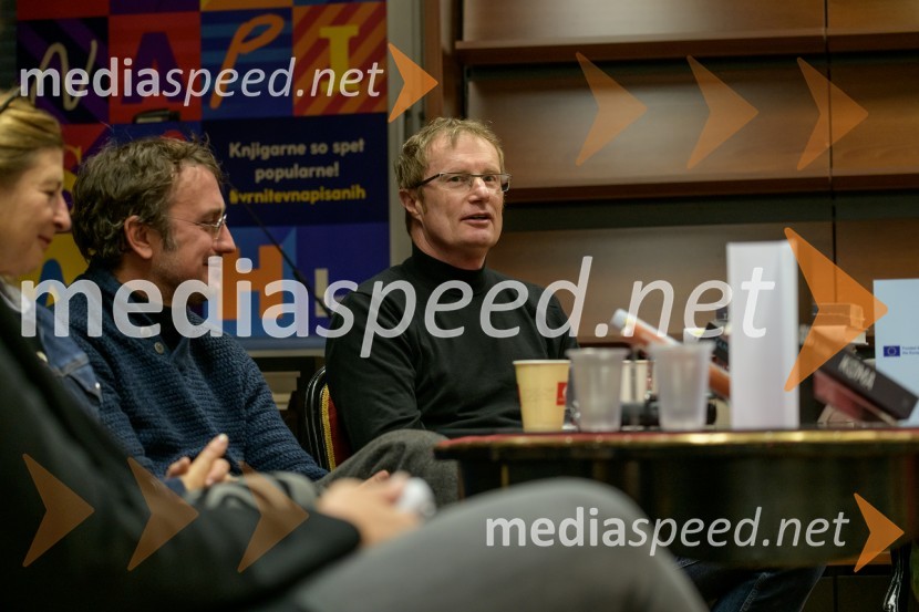 dr. Mirt Komel, filozof, sociolog, dramatik, esejist in prevajalec;  Tadej Golob, pisatelj, novinar, kolumnist in alpinistPredstavitev novo izdanih knjig založbe Goga, novinarska konferenca