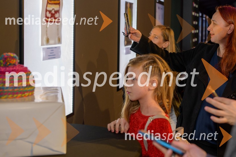  Kaja Podrebersek, igralkaPremiera prvega slovenskega  božičnega filma KAPA  v Mariboxu