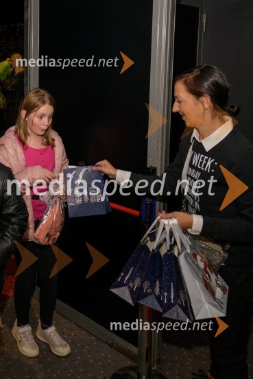  ... ;  Jagoda Đorđević, Pepermint PRPremiera prvega slovenskega  božičnega filma KAPA  v Mariboxu