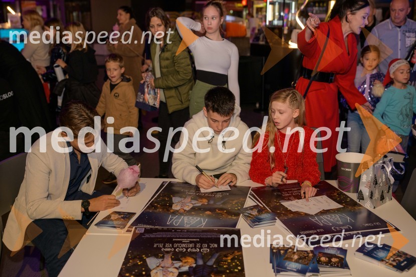  Tilen Kolbe, igralec;  Emil Kulović, igralec;  Kaja Podrebersek, igralkaPremiera prvega slovenskega  božičnega filma KAPA  v Mariboxu