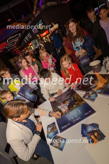  Tilen Kolbe, igralec;  Emil Kulović, igralec;  Kaja Podrebersek, igralkaPremiera prvega slovenskega  božičnega filma KAPA  v Mariboxu