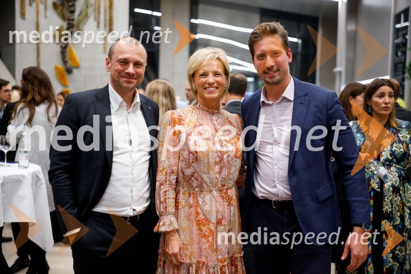  Blaž Brodnjak, predsednik AmCham Slovenija, predsednik uprave NLB, Manager leta 2022.;  Aleša Mižigoj, direktorica Medex, d. o. o.;  Martin Kandus, MedexPoslovna liderka in poslovni lider 2023