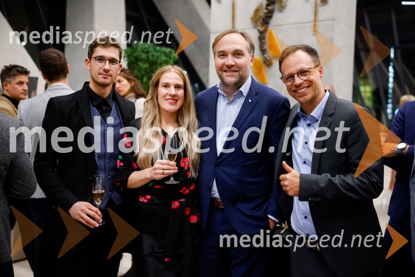  ... ;  Tonja Avsenik, AmCham (Ameriška gospodarska zbornica);  Mart D. Buh, soustanovitelj in direktor, Jezikovna agencija LanguageSitter®;  ... Poslovna liderka in poslovni lider 2023