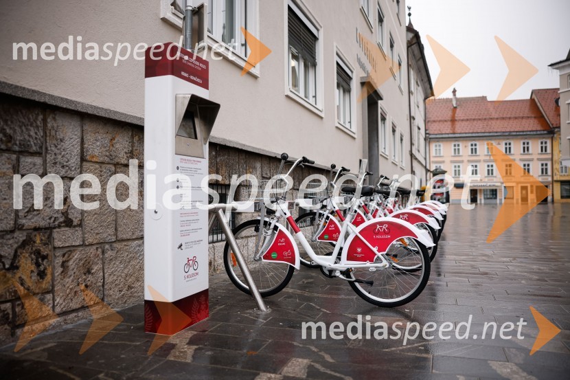 Odprtje dnevno varstvenega centra na Planini