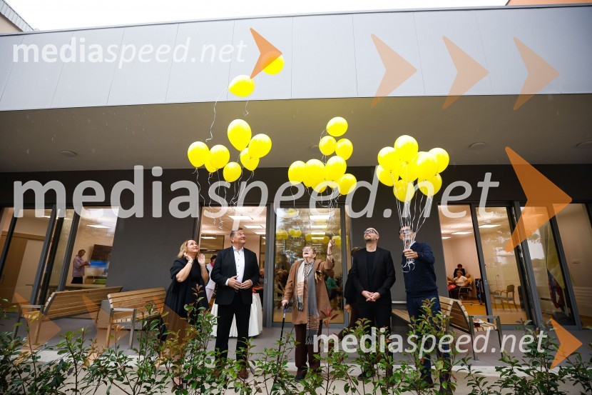  Nadja Gantar, direktorica, Dom upokojencev Kranj; dr. Aleksander Jevšek, minister za razvoj in EU kohezijsko politiko;  ... ;  Primož Siter, glasbenik, radijski urednik, aktivist, politik;  Matjaž Rakovec, župan Mestne občine KranjOdprtje dnevno varstvenega centra na Planini