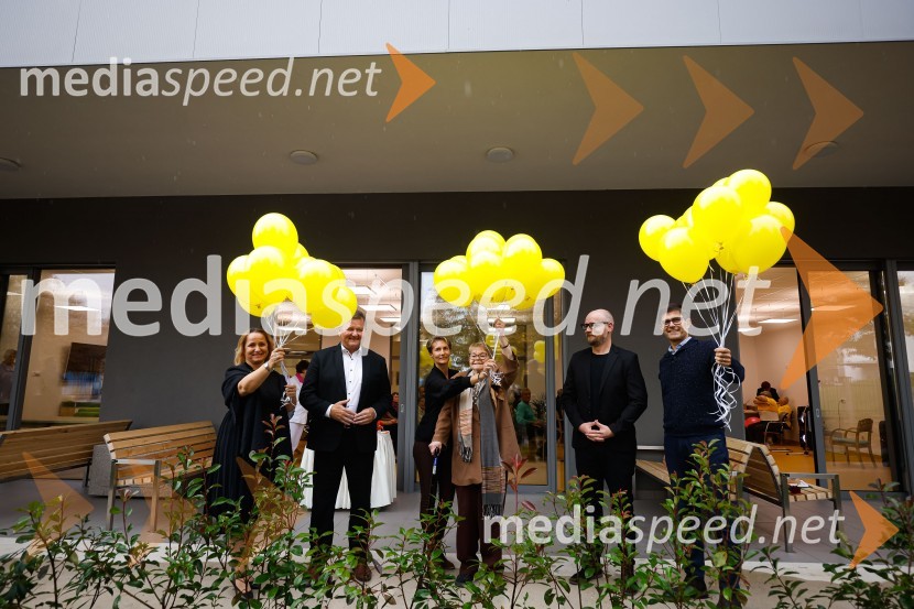  Nadja Gantar, direktorica, Dom upokojencev Kranj; dr. Aleksander Jevšek, minister za razvoj in EU kohezijsko politiko;  Ines Šmon, MOK;  ... ;  Primož Siter, glasbenik, radijski urednik, aktivist, politik;  Matjaž Rakovec, župan Mestne občine KranjOdprtje dnevno varstvenega centra na Planini