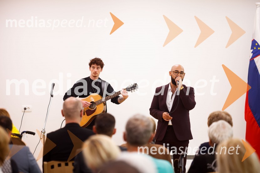 Odprtje dnevno varstvenega centra na Planini