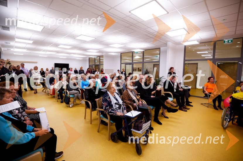 Odprtje dnevno varstvenega centra na Planini