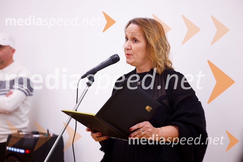  Nadja Gantar, direktorica, Dom upokojencev KranjOdprtje dnevno varstvenega centra na Planini