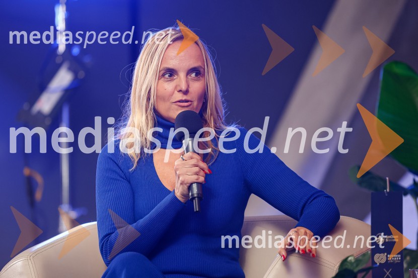  Ajša Vodnik, izvršna direktorica AmCham (Ameriška gospodarska zbornica)Poslovna liderka in poslovni lider 2023