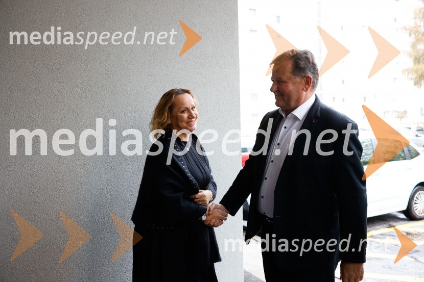  Nadja Gantar, direktorica, Dom upokojencev Kranj; dr. Aleksander Jevšek, minister za razvoj in EU kohezijsko politikoOdprtje dnevno varstvenega centra na Planini