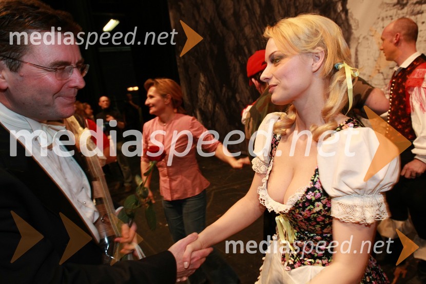 Simon Robinson, dirigent in Sabina Cvilak Damjanovič, operna pevkaZlatorog, premiera opere