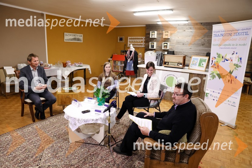  Sebastijan Zupanc, direktor, Zbornica komunalnega gospodarstva;  Katja  Sreš, predsednica, Ekologi brez meja;  dr. Polonca Ojsteršek Zorčič, vodja Sektorja za ravnanje z odpadki, Ministrstvo za okolje in prostor;  Jože Gregorič, JP Voka SnagaEvropski teden zmanjševanja odpadkov, novinarska konferenca