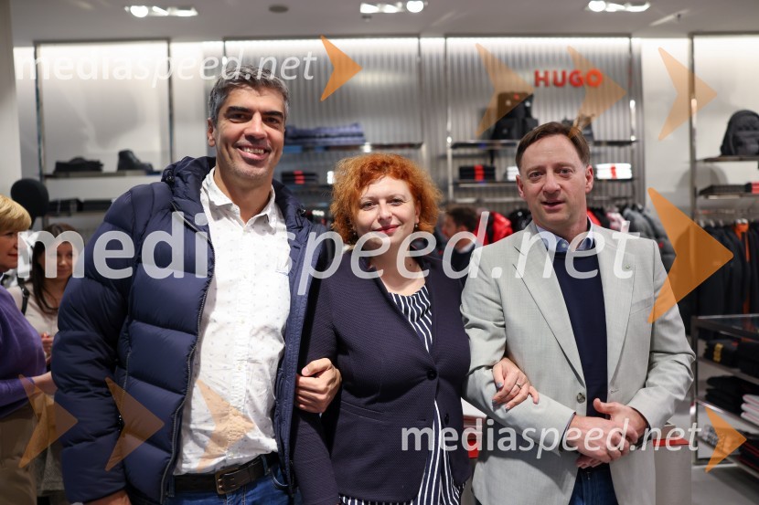  Bor Greiner, odgovorni urednik, Radio City;  ... ;  ... Otvoritev trgovin BOSS in HUGO v Europarku