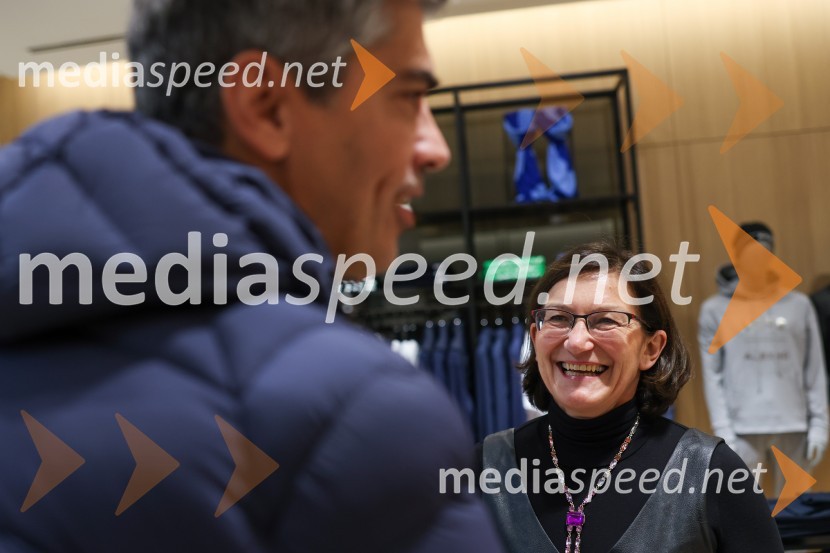  Bor Greiner, odgovorni urednik, Radio City;  Jožica Brcar, komercialna direktorica Magistrat InternationalOtvoritev trgovin BOSS in HUGO v Europarku