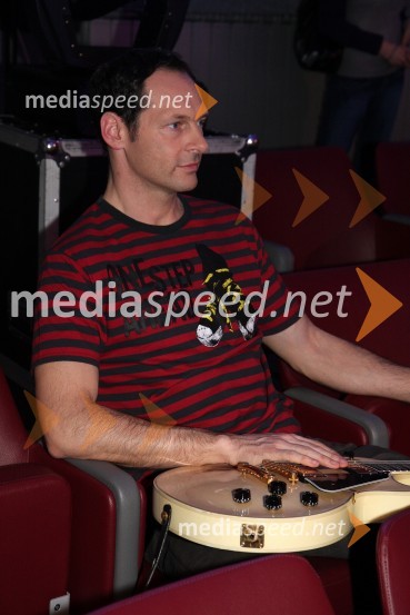 Jože Potrebuješ, član skupine ČukiRdeča preproga s Sebastianom, snemanje oddaje