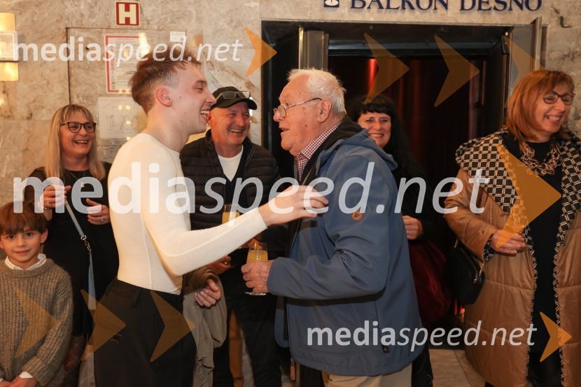  Luka Vodopivec, plesalec;  ... Perpetuum mobile, plesna predstava v SNG Nova Gorica