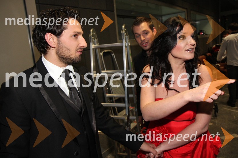 Jernej Tozon, član skupine Čuki in Alenka Gotar, pevkaRdeča preproga s Sebastianom, snemanje oddaje