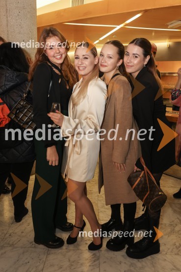  ... ;  Noemi Capuano, plesalka;  ... ;  ... Perpetuum mobile, plesna predstava v SNG Nova Gorica