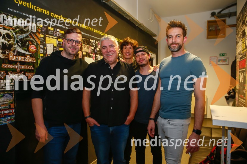  Tine Čas, kitarist skupine Lačni Franz;  Zoran Predin, glasbenik;  Boštjan Artiček, klaviature, skupina Lačni Franz;  Luka  Čadež, bobnar, skupina Lačni Franz;  Anej Kočevar, basist skupine Lačni FranzLAČNI FRANZ, Veliki finale z gosti, koncert