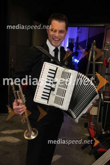 Matjaž Končan, član skupine ČukiRdeča preproga s Sebastianom, snemanje oddaje