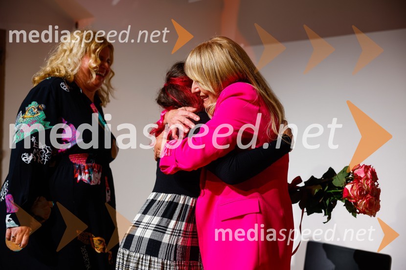  ... ;  ... ;  Zvezdana  Mlakar, igralkaPogovori, ki so mi spremenili življenje, izid knjige Zvezdane Mlakar in Roka Smoleja