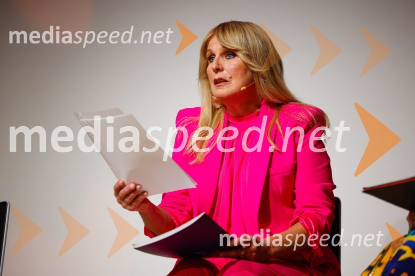  Zvezdana  Mlakar, igralkaPogovori, ki so mi spremenili življenje, izid knjige Zvezdane Mlakar in Roka Smoleja