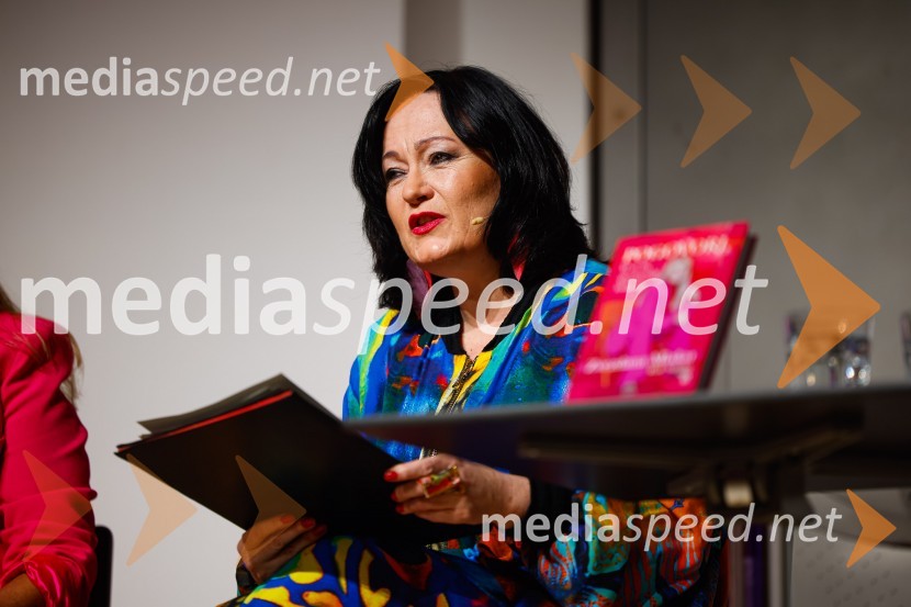  Maja Gal Štromar, igralka in pisateljicaPogovori, ki so mi spremenili življenje, izid knjige Zvezdane Mlakar in Roka Smoleja