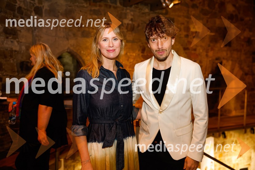  Alenka Birk, stilistka;  Aljoša Bagola, kreativni direktor, kolumnist, predavatelj in knjižni avtorPogovori, ki so mi spremenili življenje, izid knjige Zvezdane Mlakar in Roka Smoleja